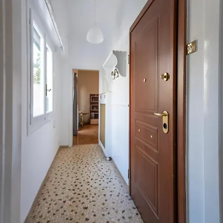 Petralona Spacious Penthouse * Athens