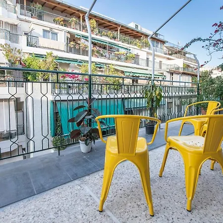 Petralona Spacious Penthouse Apartment *